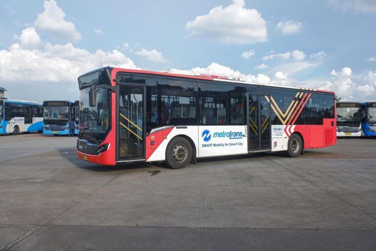 Pemprov DKI, transportasi umum, busway, angkutan umum, Transportasi umum, Bus Transjakarta, Pemprov DKI Targetkan Pengguna Transportasi Umum Naik Jadi 30 Persen