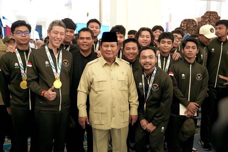 Presiden Prabowo, SEA Games 2025, Kemenpora, Erick Thohir, Serahkan Bonus SEA Games 2025, Presiden dan Menpora Ingatkan Soal Pengelolaan Keuangan