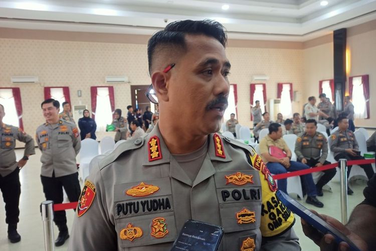 penyelundupan sabu, penyelundupan narkoba, sabu 13 kg, sabu di riau, penangkapan sabu di riau, penangkapan kurir sabu riau, Polosi Gagalkan Penyelundupan 13 Kg Sabu ke Kendari, Ini Kronologinya