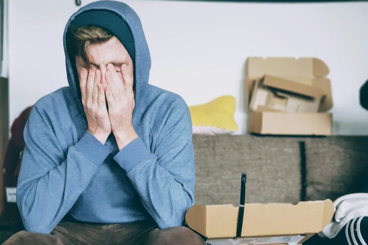 stres emosional, pemicu stres, 5 Langkah Melindungi Diri dari Hubungan Pemicu Stres Emosional, 1. Bersikap proaktif, 2. Kendalikan reaksi, 3. Menjaga jarak emosional, 4. Kenali kebutuhan dan tujuan , 5. Jangan terpaku dengan apa yang sudah terjadi