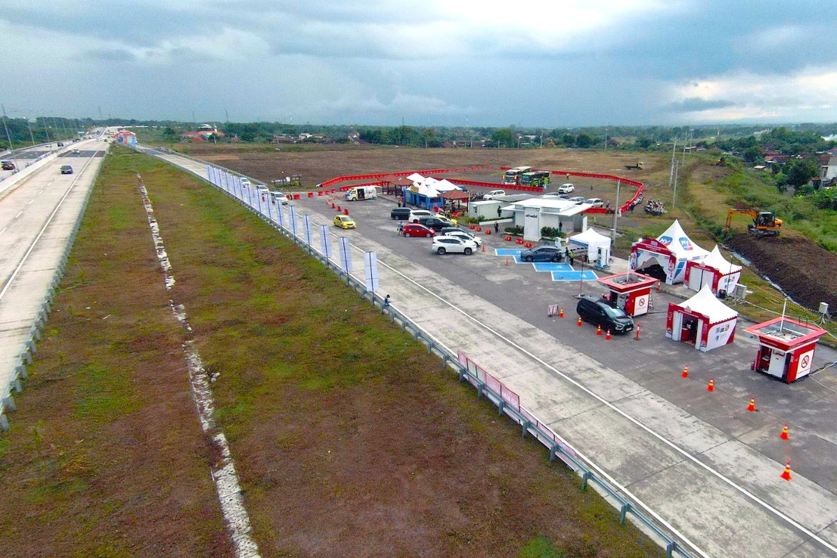 SPKLU, rest area, fungsional, Nataru, Rest Area Fungsional Km 19 Tol Jogja–Solo Dibuka, Ada SPKLU dan BBM