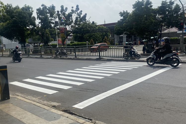 Ijoel, zebra cross, Zebra Cross Bergambar, Boleh Kreatif tapi Tetap Ada Aturan