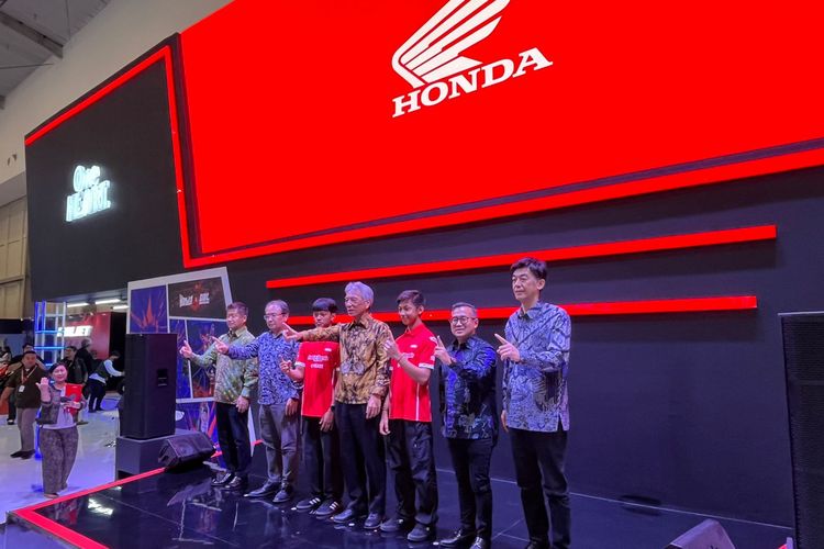 IMOS, Indonesia Motorcycle Show, adv160, honda adv160, IMOS 2025, Honda New ADV160 Hadir di IMOS 2025, Dapat Promo Oli dan Servis Gratis