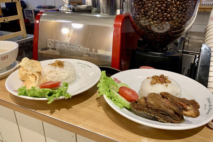 Fasilitas di Stasiun Gambir, 20 Fasilitas di Stasiun Gambir untuk Penumpang, Banyak yang Gratis, 1. Area tunggu, 2. Restoran, 3. Toilet untuk disabilitas, 4. Area bermain anak (playground), 5. Taman dalam stasiun, 6. Luxury Lounge, 7. Dispenser air gratis, 8. Shower (tempat mandi) dan Locker (titip barang), 9. Musala, 10. Troli bagasi, 11. Porter, 12. Alat bantu jalan dan kursi roda, 13. Lift, 14. Minimarket, 15. Pos kesehatan, 16. Ruang menyusui, 17. Co-working space, 18. Akses transportasi umum, 19. Kursi pijat otomatis, 20. Hotel transit