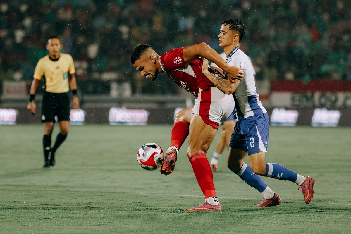 Bali United, Johnny Jansen, Persib, Frans Putros, Bagi Bek Persib, Hasil 6-1 Bali United Atas PSBS Bukan Hal Spesial