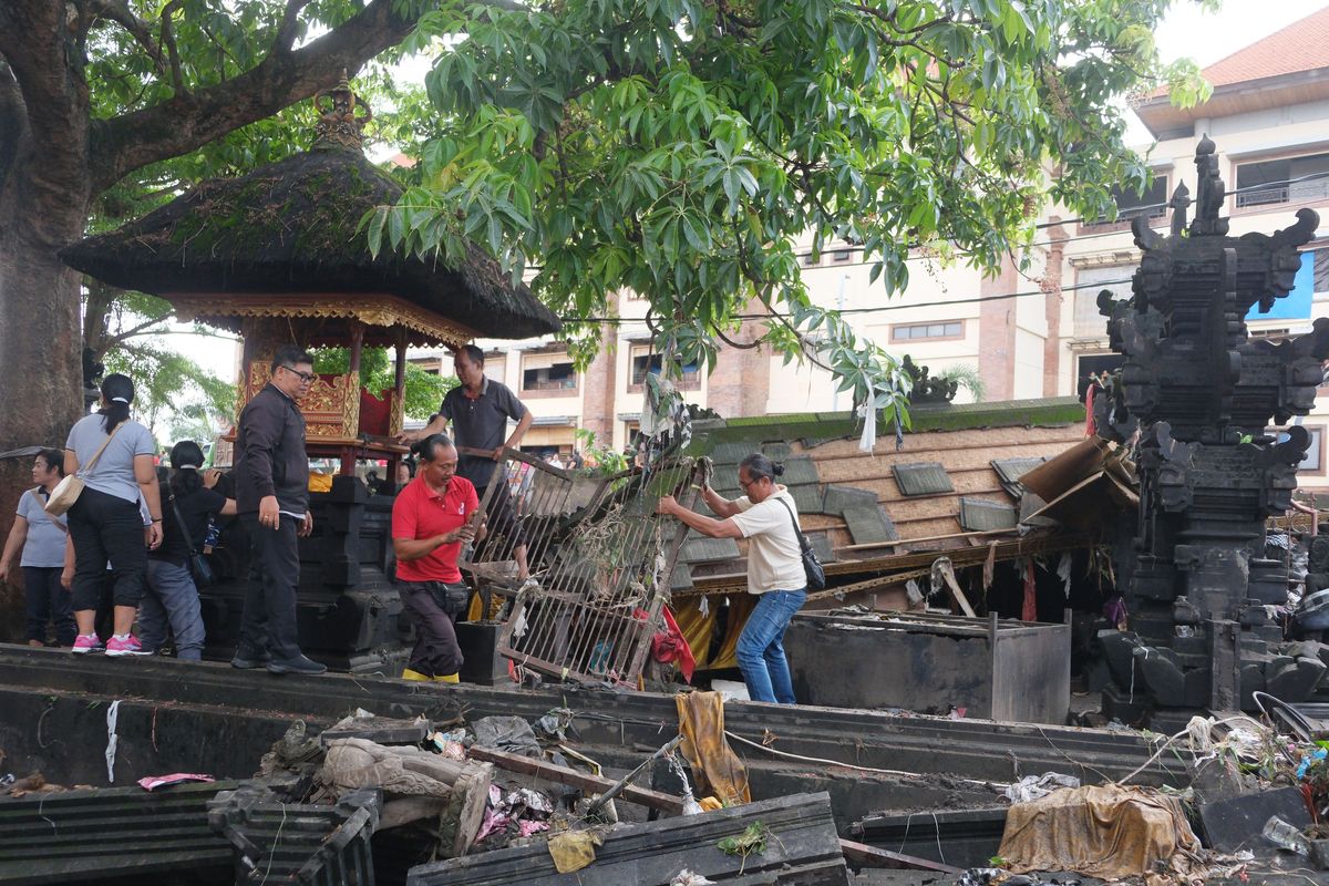 Bali, Banjir Bali, korban meninggal, penerbangan ke bali, BPBD Bali, Mengapa BPBD Bali Mengoreksi Jumlah Korban Banjir Jadi 17 Orang Meninggal?, Dampak Kerusakan Bangunan, Pos Pengungsian dan Jumlah Pengungsi, Penerbangan ke Bali Tetap Normal, Statistik Penumpang Penerbangan