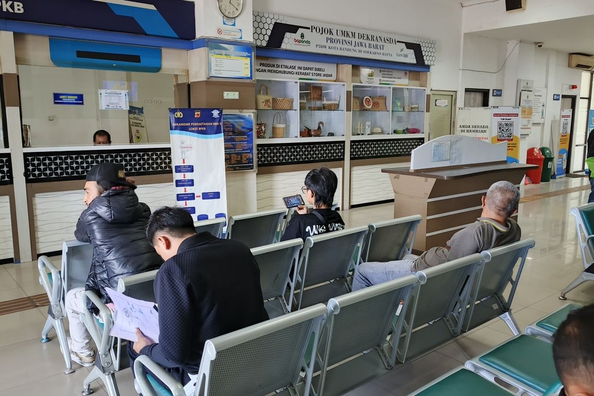pajak kendaraan, perpanjang STNK, Bapenda Jabar, samsat bandung, Cek Lokasi dan Jadwal Samsat Bandung, Warga Bisa Perpanjang STNK Tanpa Antre Panjang