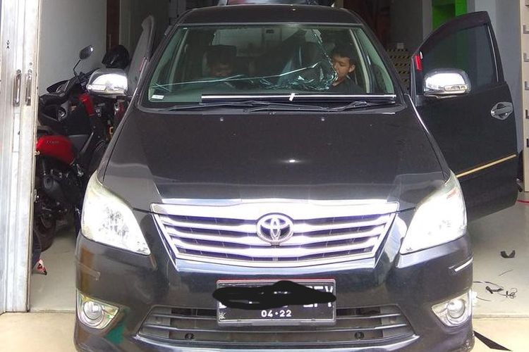motor listrik, Populer Otomotif, artikel terpopuler, etanol, VinFast, Diskon Skutik Honda, toyota innova 2012, Theon S, Etanol di BBM, Uji Coba VinFast Theon S