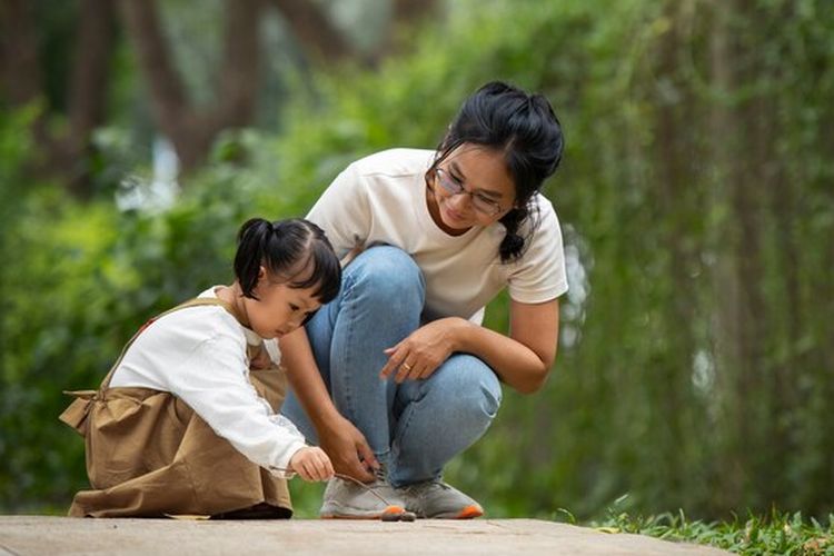 Online learning, cara mengatasi stres, belajar di rumah, cara mengelola emosi, pjj anak sekolah, mendampingi anak belajar di rumah, anak pjj, anak online learning, stres anak belajar di rumah, stres anak PJJ, orangtua stres, Anak PJJ akibat Situasi Negara Tak Kondusif, Ini Cara Atasi Stres untuk Orangtua