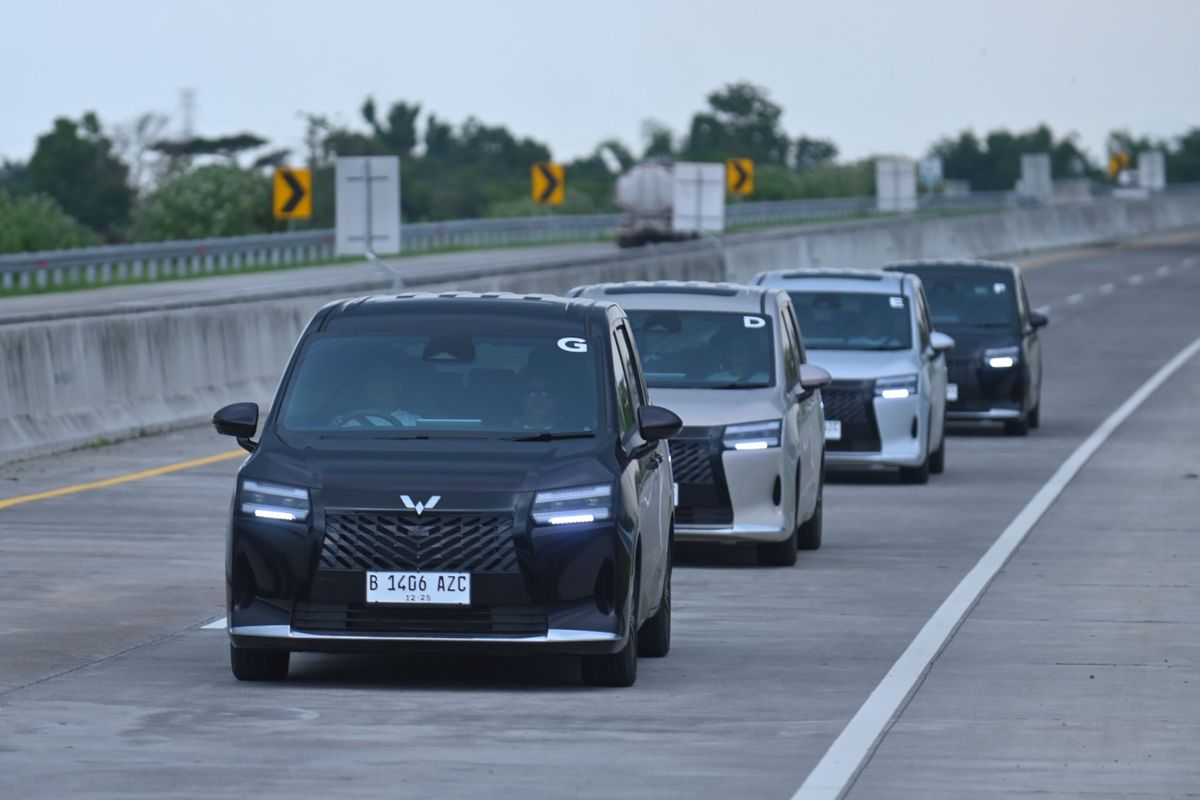 posisi duduk, Wuling, Cortez Darion, Wuling Motors, Perjalanan jauh, MPV Hybrid, posisi berkendara, Darion PHEV, Plus Minus Kenyamanan Berkendara Wuling Cortez Darion PHEV