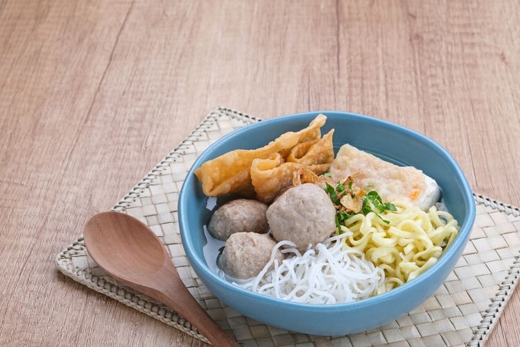 bakso, bakso malang, cara membuat bakso urat, resep bakso rumahan mudah, resep bakso urat, resep bakso malang lengkap sederhana, cara membuat bakso, resep bakso malang, resep bakso malang kuah tulang sapi, resep bakso, cara membuat bakso di rumah, Cara Membuat Bakso Sapi Enak di Rumah, Lengkap dengan Resep Kuahnya