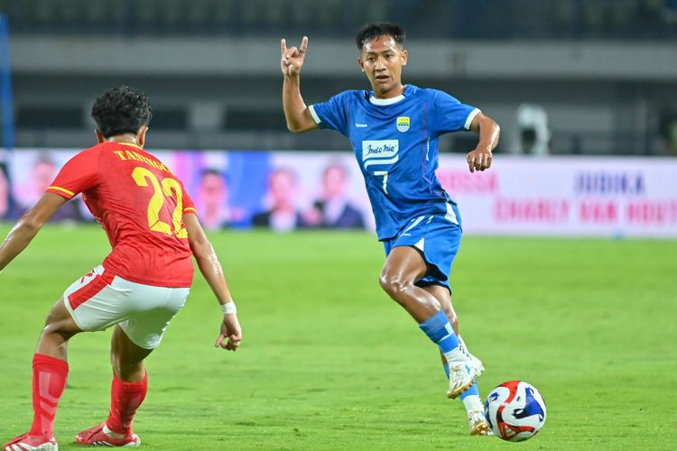 Persib Bandung, jersey Persib, Persib Bandung vs Manila Digger, Manila Digger FC, BERITA FOTO Persib VS Manila Digger: Maung Berjaya dengan Jersey Alternatif