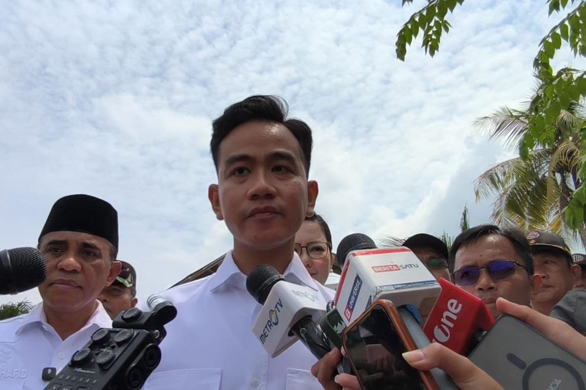 gugatan Rp 125 triliun Gibran, sidang Gibran PN Jakarta Pusat, isi petitum gugatan Gibran, kasus hukum Gibran Rakabuming, Subhan Palal advokat penggugat, syarat pendidikan calon wapres, KPU digugat terkait Gibran, berita sidang perdana Gibran, Sidang Gugatan Rp 125 Triliun terhadap Wapres Gibran Rakabuming, Ini Isi Petitum di PN Jakpus, Isi petitum gugatan terhadap Gibran dan KPU, Alasan Subhan menggugat Gibran, Subhan bantah ada motif politik, Profil singkat Subhan Palal, Jadwal sidang perdana