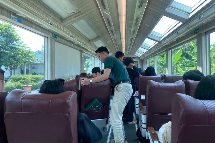 Kereta Panoramic, Cara Nikmati Fitur Kursi Hadap Jendela di Kereta Panoramic, Ada Syaratnya