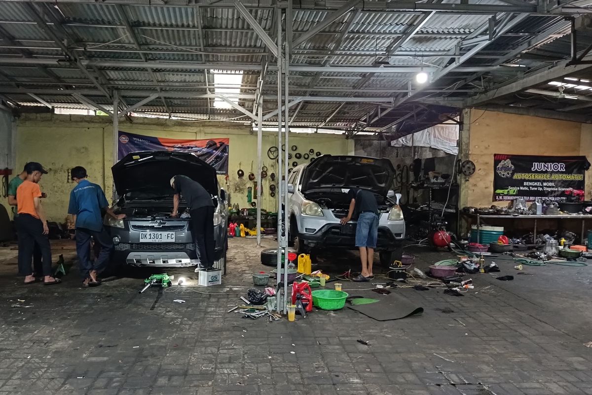 oli transmisi, ganti oli, oli matik, mobil matik, oli transmisi matik, Waktu Ideal Ganti Oli Transmisi Matik, Sesuaikan Usia Kendaraan
