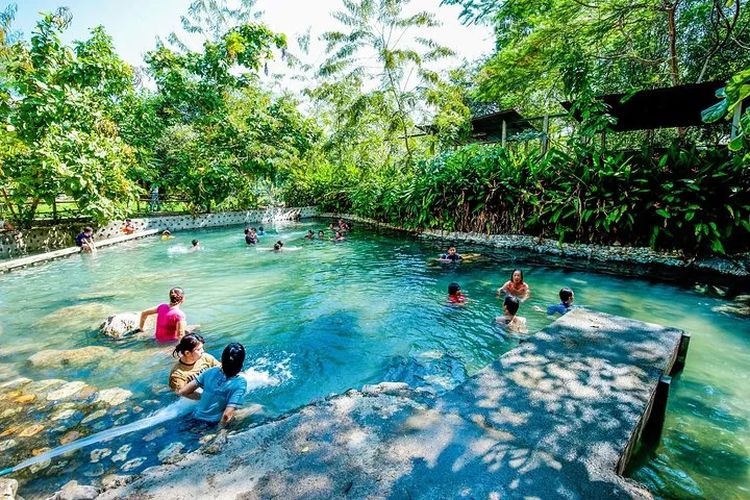 Ratchaburi, pasar terapung, Wisata di Sekitar Ratchaburi Thailand, Coba Mampir ke Sini
