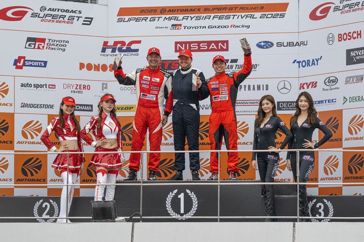 Super GT, Bridgestone, mobil balap, ban balap, Potenza Racing, Hasil Balap Super GT Malaysia, Bridgestone Kuasai Podium
