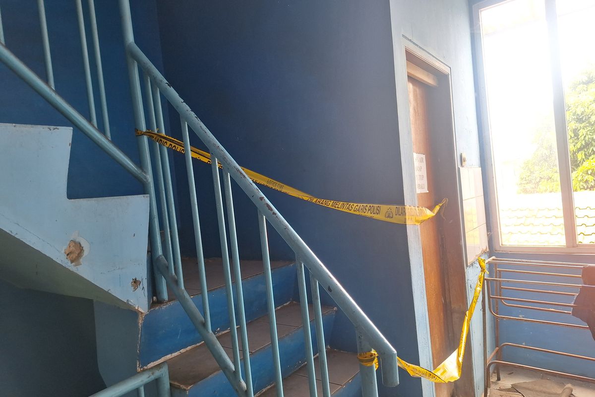 Jakarta Utara, Penjaringan, bocah 8 tahun tewas, bocah 8 tahun tewas di Penjaringan, kasus kekerasan anak Jakarta Utara, jenazah anak indekos Jalan Arwana, kasus kematian anak Jakarta, Hasil Otopsi Bocah 8 Tahun Tewas di Indekos Penjaringan, Polisi Ungkap Luka di Kepala dan Leher, Hasil Otopsi RS Polri Kramat Jati, Kronologi Penemuan Jasad AR, Kehidupan AR di Indekos, Kesaksian Tetangga Soal Rencana Adopsi