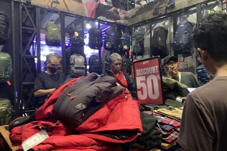 Indofest 2025, berapa harga jaket gunung, harga jaket gunung  Indofest 2025, diskon  Indofest 2025, promo  Indofest 2025, Daftar Harga Jaket Gunung di Indofest 2025, Mulai Rp 125.000, 1. Consina, 2. Eiger, 3. Arei , 4. Joint Adventure, 5. Outfrai, 6. Reptil Adventure