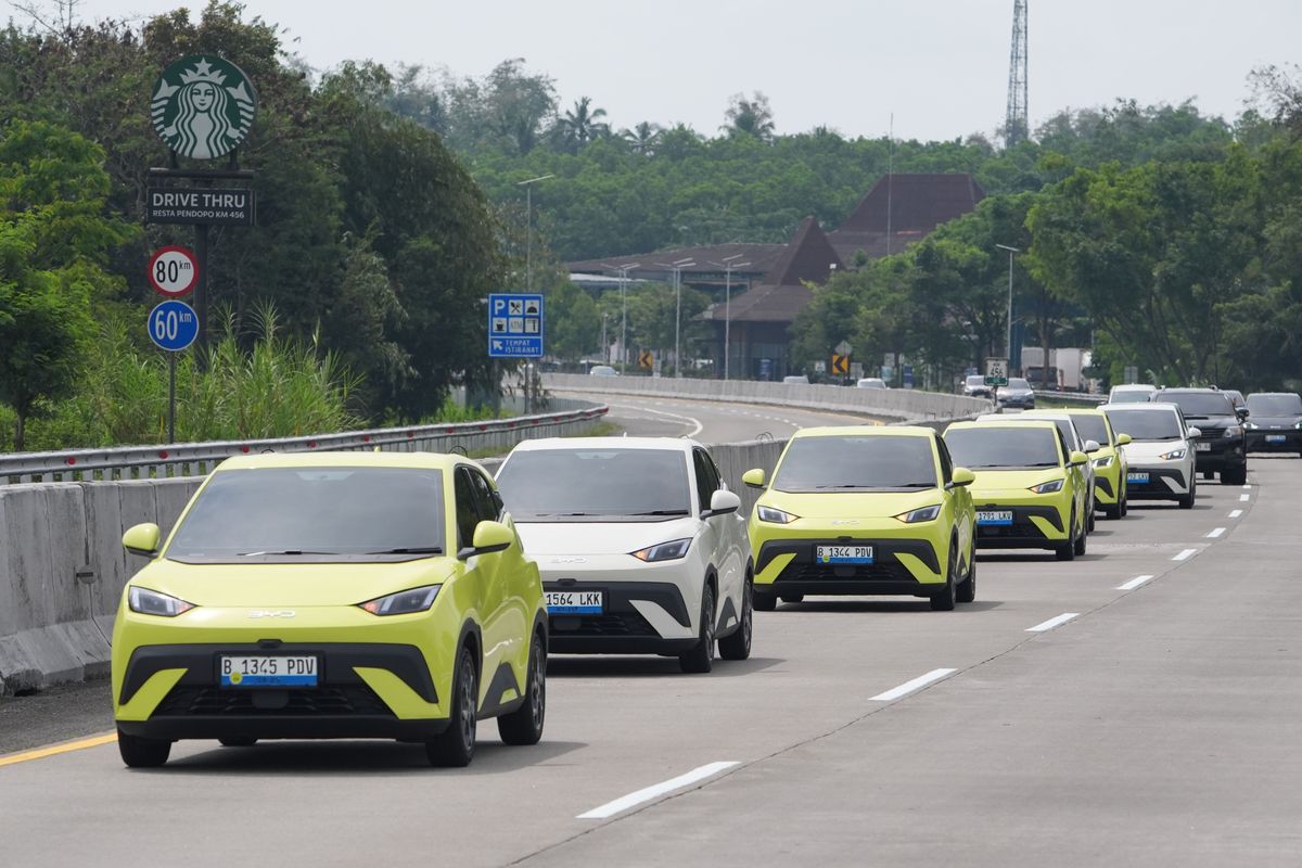 BYD Atto 1, Gaikindo, penjualan mobil listrik, Battery Electric Vehicle, Penjualan Mobil Listrik Indonesia Oktober 2025 Naik 243%
