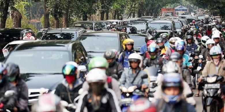 arus lalu lintas, kemacetan nataru, libur natal dan tahun baru, pemetaan Kemenhub, Prediksi Wilayah Rawan Macet Nataru 2025/26