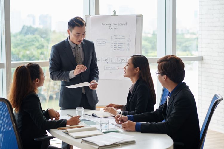micromanagement, micromanage, Micromanagement di Dunia Kerja, Kapan Atasan Perlu Melakukan dan Kapan Harus Berhenti?