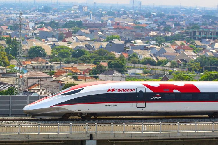 Whoosh, KCIC, Ada 6 Perjalanan Tambahan Whoosh Saat Long Weekend, Ini Jadwalnya, Jam operasional jadi lebih panjang, Tegalluar Summarecon – Halim, Padalarang – Halim, KA Feeder Bandung - Padalarang