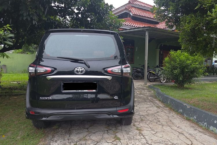 toyota sienta, pengalaman pemilik, MPV kompak, kenyamanan dan kekurangan, Curhat Pemilik Toyota Sienta 2017, Empuk Tapi Radius Putar Besar