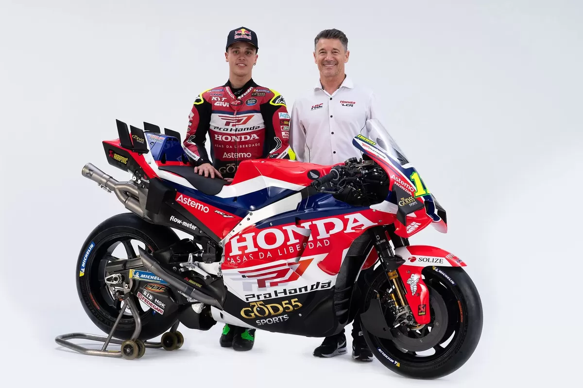 LCR Honda, Johann Zarco, Diogo Moreira, Warna Baru LCR Honda: Zarco dan Moreira di MotoGP 2026