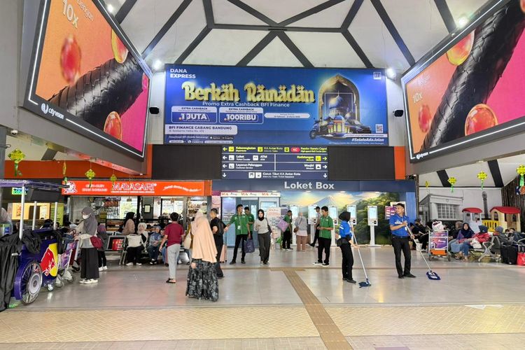 Kursi Kereta Api Saat Mudik Lebaran 2026 Terisi Lebih Dari 100 Persen, Kok Bisa?