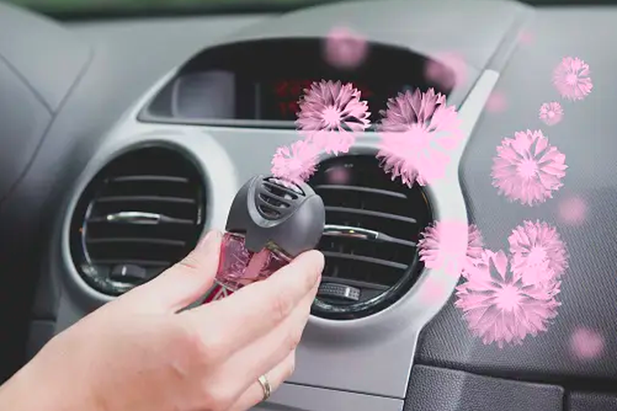 Parfum Mobil, parfum mobil, sistem AC, sistem ac, risiko parfum cair, pemeliharaan mobil, Mengapa Memilih Parfum Mobil itu Penting?, Mengapa Parfum Mobil Perlu Dipilih dengan Hati-hati?, Apa Risiko dari Menggunakan Parfum Cair?, Apa Gejala dari Endapan Kotoran di Evaporator?, Bagaimana Zat Kimia dalam Parfum Memengaruhi AC?, Apa Dampak Kerak pada Pipa AC?