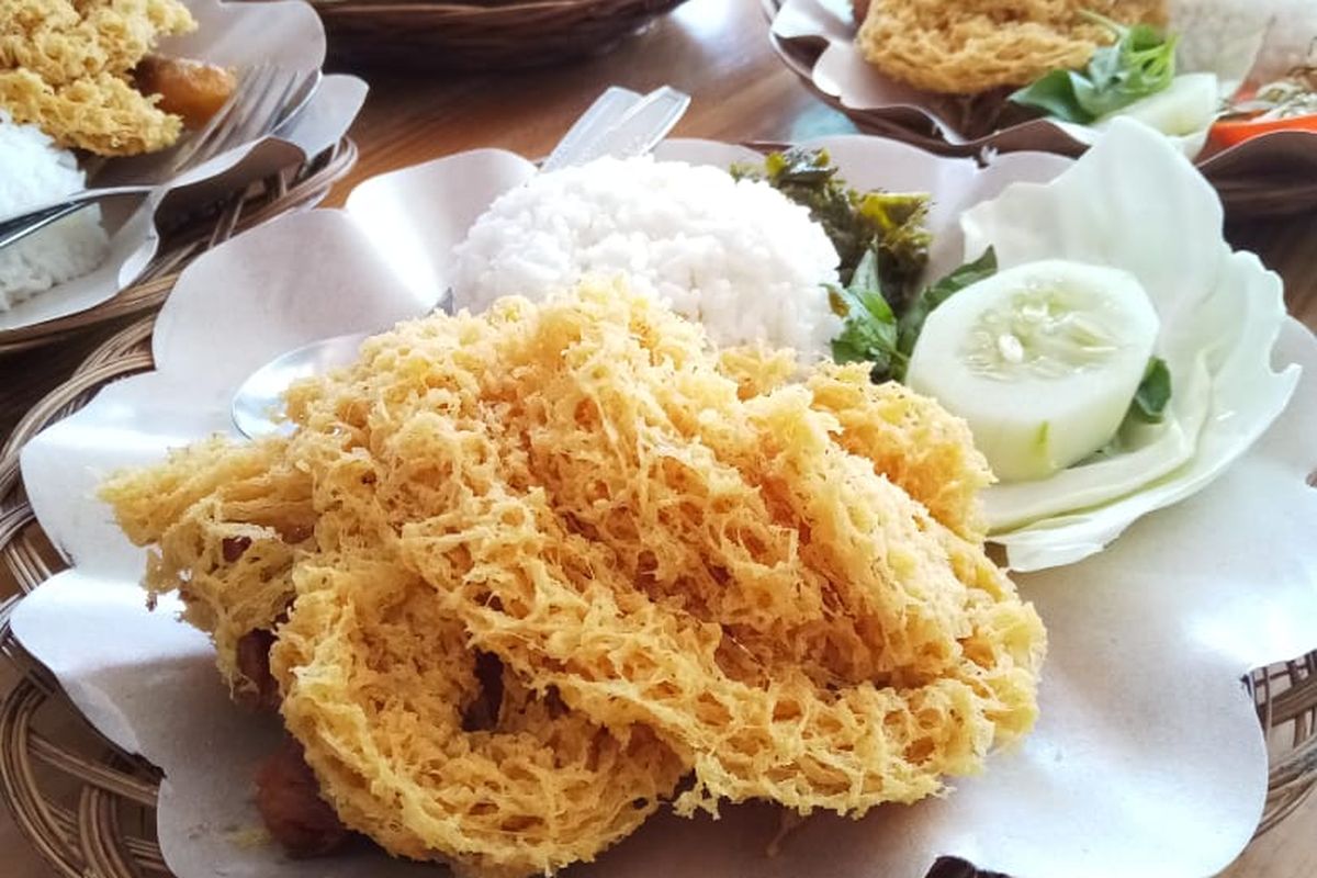 cara membuat ayam goreng kremes, resep ayam goreng kremes anti gagal, resep ayam goreng kremes bumbu kuning, resep ayam goreng kremes simple, cara membuat ayam goreng kremes sederhana, resep ayam goreng kremes enak, Resep Ayam Goreng Kremes Renyah, Lengkap dengan Cara Membuat Sambal
