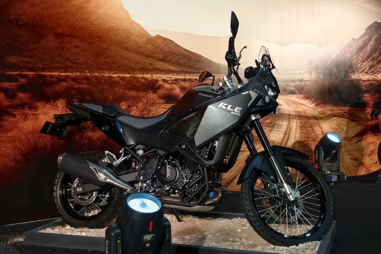 CFMoto 450MT, Kawasaki KLE 500, 450MT, motor adventure, Kawasaki KLE 500 Vs CFMoto 450MT, Komparasi Motor Petualang 450 cc