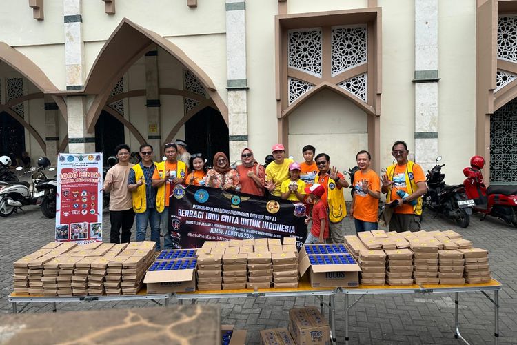 Komunitas, UMKM, Jakarta, Wuling, Nasi kotak, Jumat Berbagi, Cara Komunitas Wuling Sambut HUT ke-7