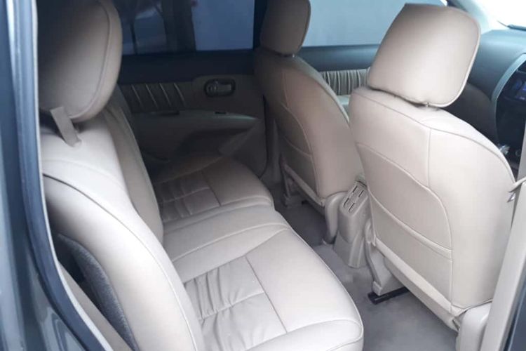 Nissan Grand Livina, kenyamanan, Pengalaman Pakai Nissan Grand Livina 2010: Kekurangan dan Kelebihannya