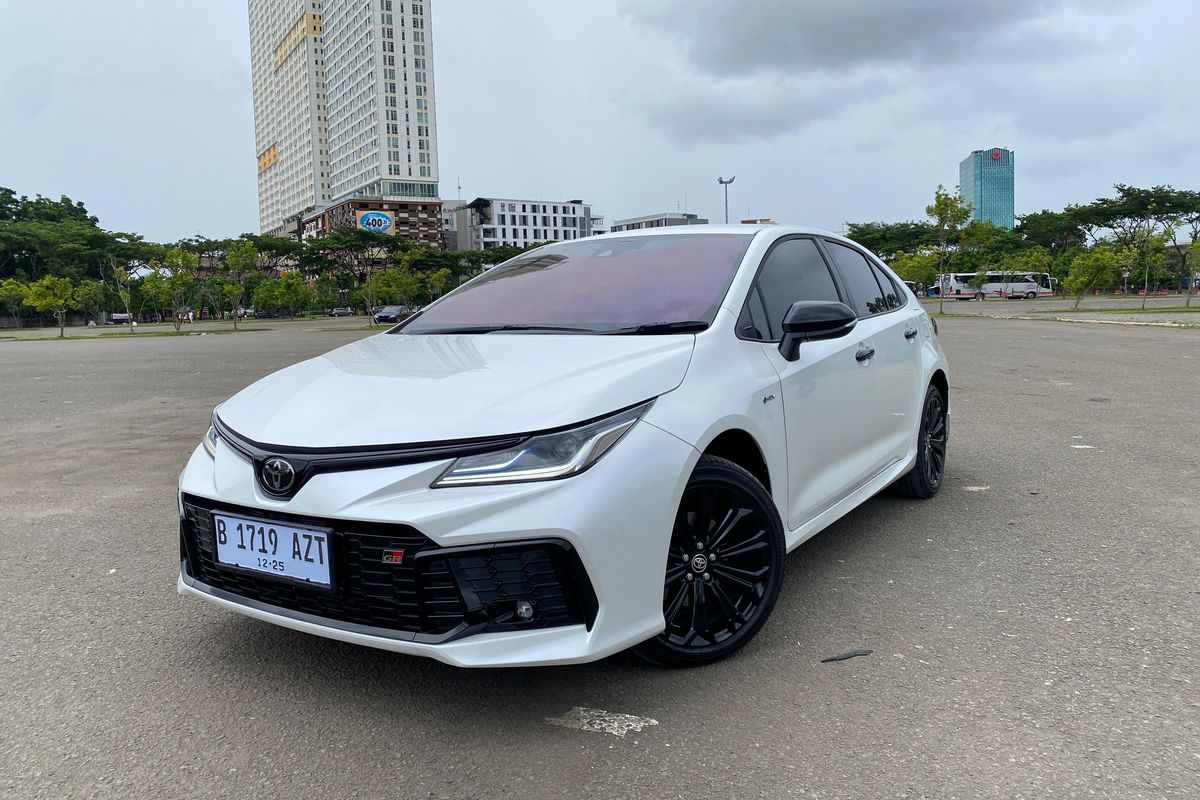 fitur, Toyota, fitur mobil, Toyota Corolla Altis HEV GR Sport, Toyota Corolla Altis HEV, Mengulik Fitur Toyota Corolla Altis GR HEV
