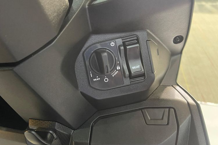 Smart Key, Honda Smart Key, Ini yang Membuat Sinyal Remot Motor Honda Jadi Lemah
