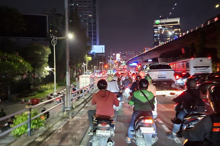 mesin idle, Bahaya Membiarkan Mesin Idle Terlalu Lama, Ini Dampaknya