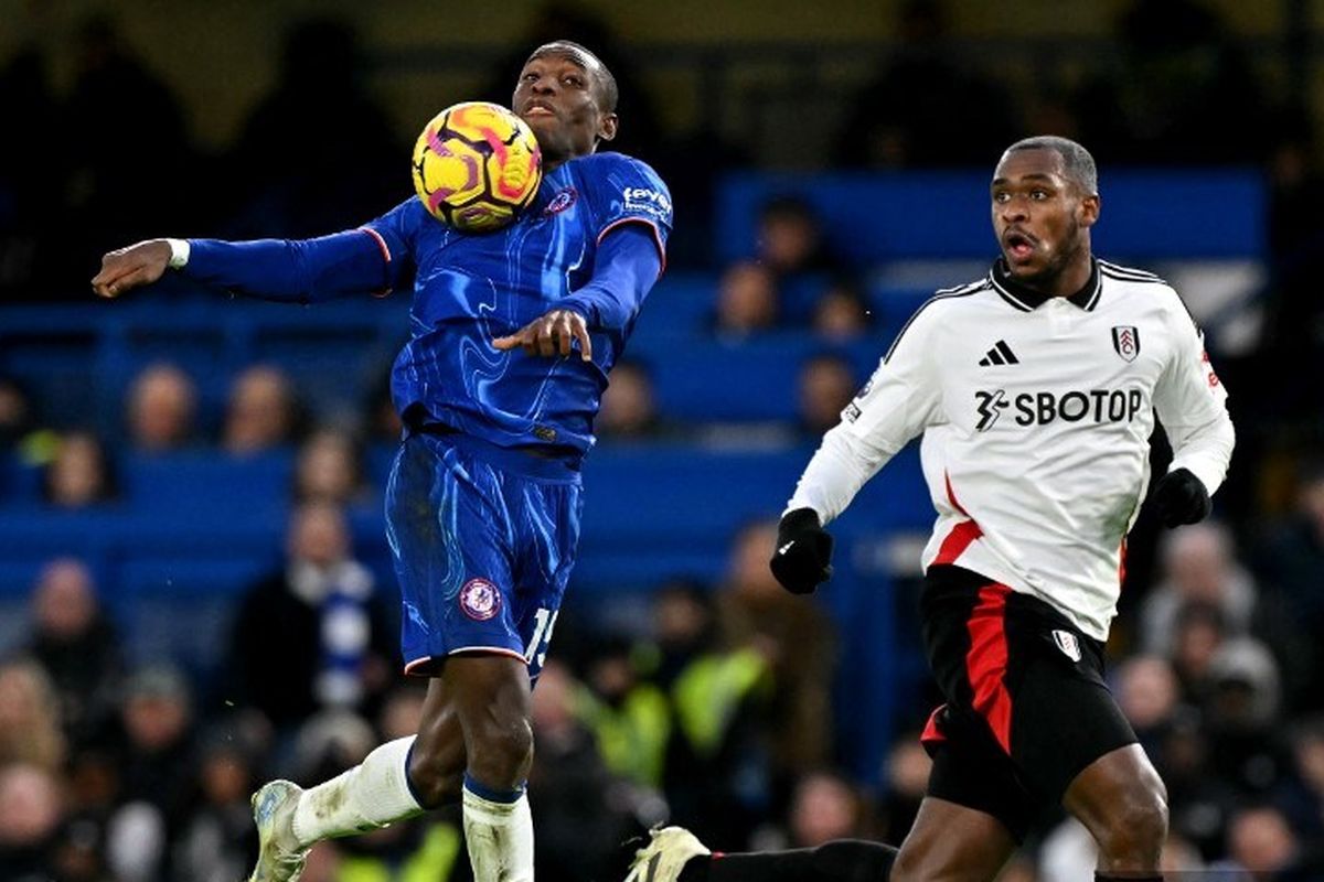 Liga Inggris, Premier League, Fulham, Chelsea, Chelsea vs Fulham, PGMOL, Howard Webb, liga inggris 2025-2026, Pengakuan Dosa Kepala PGMOL Anulir Gol Josh King ke Gawang Chelsea, Protes Keras Marco Silva, Webb Sebut Ada Kesalahan Penilaian, Standar Tinggi untuk Intervensi VAR, Webb Janjikan Perbaikan ke Depan