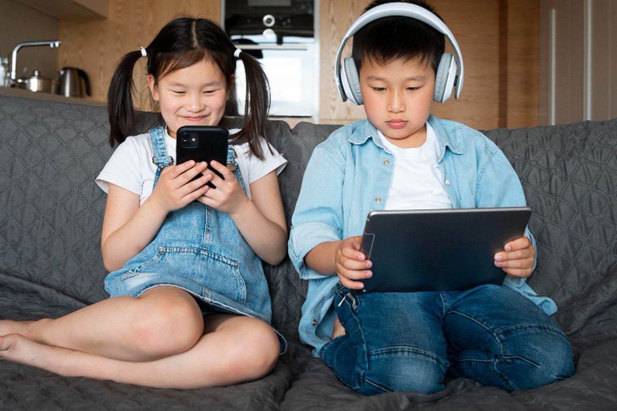 anak, PP Tunas, Twitter, Bigo Live, TikTok, Komdigi, Patuhi PP Tunas, TikTok, X/Twitter, Bigo Live, dan Roblox Batasi Akun Anak di Bawah 16 Tahun Mulai Hari Ini