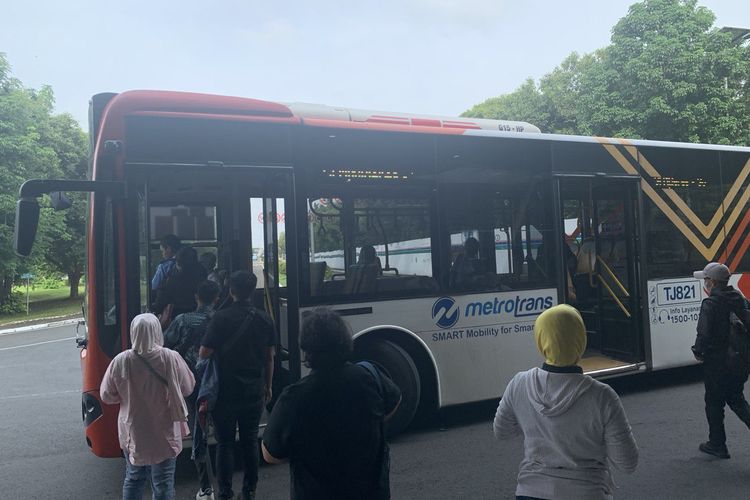 2 Rute TransJakarta Tujuan Bandara Soekarno Hatta, Tarif Cuma Rp 3.500