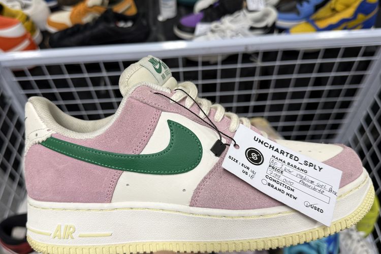 USS Yard Sale 2026, Puma Speedcat Ballet, Nike Air Jordan, Nike Air Force 1, 5 Rekomendasi Sneakers di Bawah Rp 1 Juta yang Bisa Jadi Pilihan di USS Yard Sale 2026, 1. Puma Speedcat Ballet, 2. Nike Air Jordan, 3. Nike Air Force 1 Low, 4. Adidas NMD, 5. New Balance 550