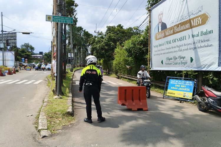 Puncak, one way, rute alternatif, Jalur Puncak Diberlakukan One Way, Simak Rute Alternatif