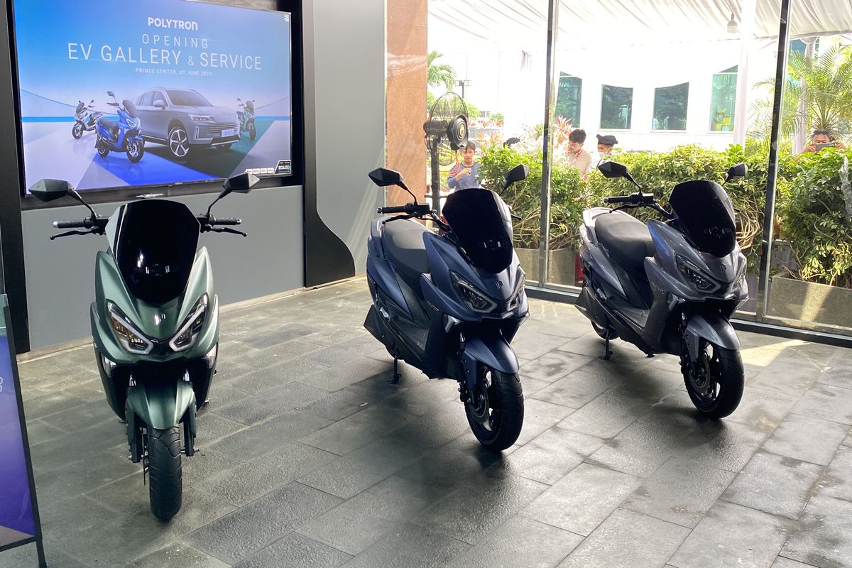 warna baru, motor listrik, Polytron Fox-R, Motor listrik, polytron fox-r, trends otomotif 2025, Polytron Luncurkan Warna Baru Motor Listrik Fox-R