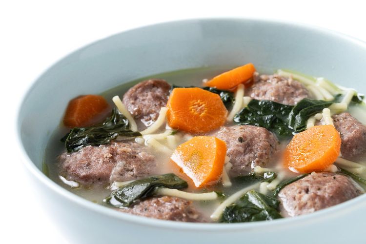 makan banyak tapi tetap kurus, makan banyak tapi berat badan turun, kurus tanpa lapar, Cara Makan Banyak dan Kenyang tapi Tetap Kurus, 1. Pilih makanan berserat tinggi dari biji-bijian utuh, 2. Konsumsi makanan tinggi kandungan air, 3. Kurangi lemak, 4. Pilih camilan manis yang lebih ringan, 5. Cerdas memilih menu cepat saji, 6. Sarapan cerdas dan bergizi, 7. Waspadai saus dan cocolan