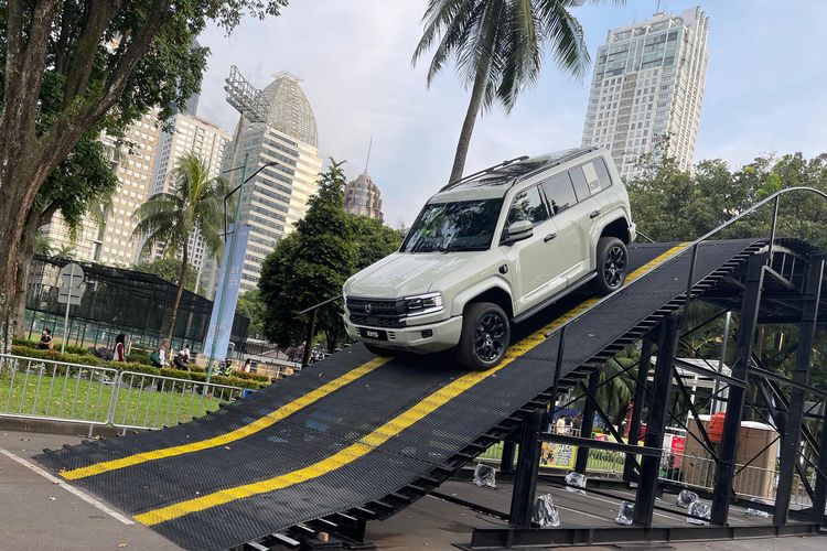 Denza, SUV premium, mobil, Denza B5, Jajal Denza B5 di Wahana Ekstrem BYD Tech-Culture Fest