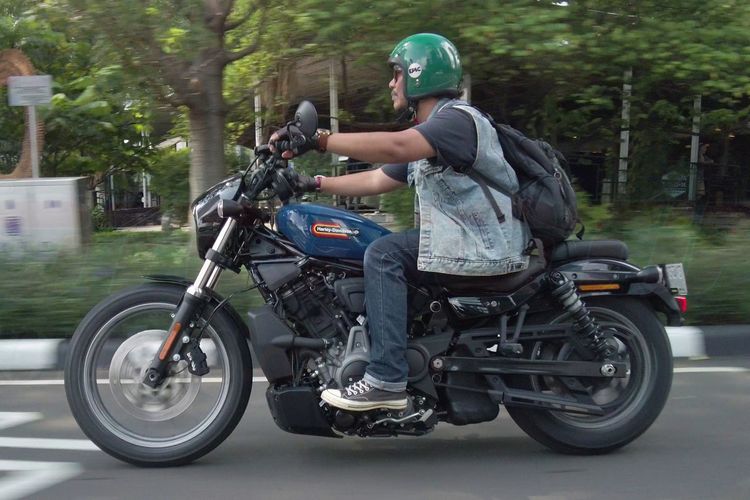 Harley-Davidson Nightster Special, mode berkendara, mesin Revolution Max 975T, performanya mumpuni, Berkendara dengan Harley-Davidson Nightster Special di Jakarta