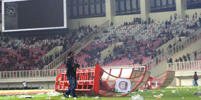 CHAMPIONSHIP, Persipura Jayapura, penonton, Championship Liga 2, denda, PSSI, Persipura, Hasil Banding Persipura: Hukuman Laga Tanpa Penonton Dipangkas, Denda Membengkak