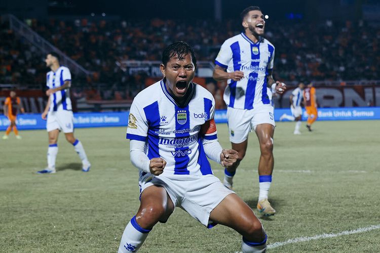 Borneo FC, Persib Bandung, Adam Alis, Mariano Peralta, Hasil Borneo FC Vs Persib 1-1: Peralta Selamatkan Pesut Etam dari Kekalahan