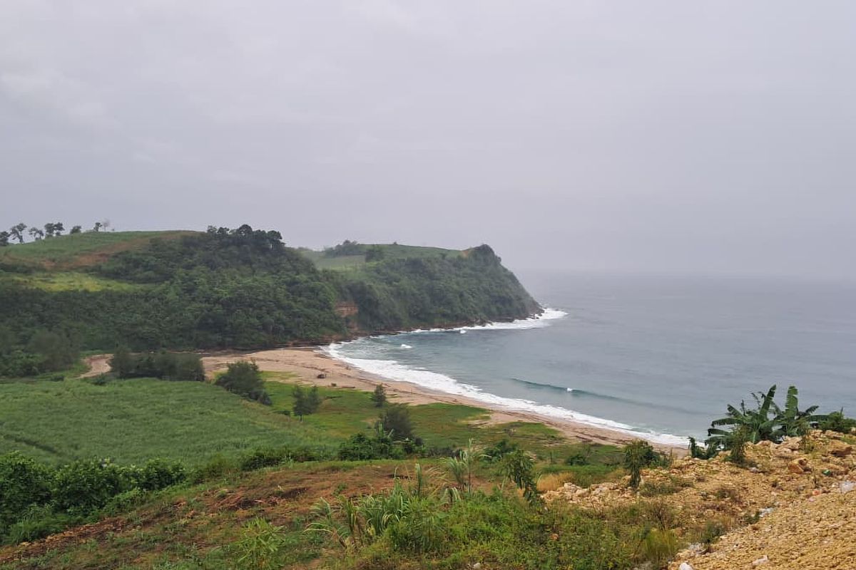 Pantai Gayasan, Blitar, Dulu Sepi Kini Diburu, Pesona Pantai Gayasan Blitar yang Viral di Medsos
